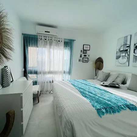 Fantastic Sea View Near Puerto Banus *